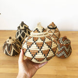 Zulu Lidded Basket 7-9" (Assorted)