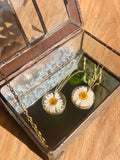 Pressed Daisy Necklace